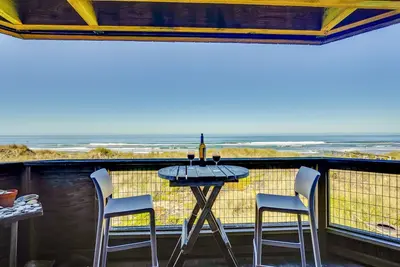 Image de Watsonville Condo w/ Ocean Views & Beach Access