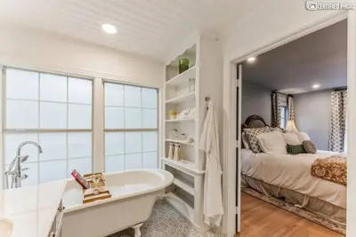 Image de Furnished Home in Dallas at Arboretum - Corporate Housing Rental