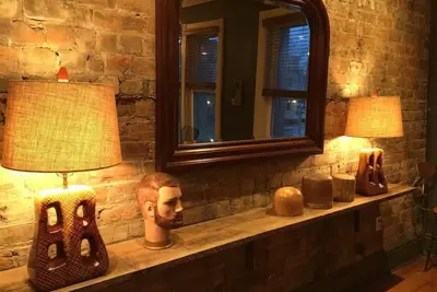 Image de #5 · The Palatial - 1500 sq feet of amazing space.