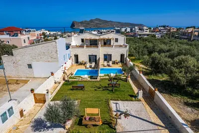 Image de 2steps Agia Marina Beach/new Built/no Car Needed/tavernas & Supermarket at 50mt