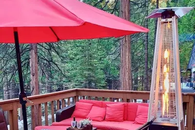 Image de Lilac Cabin Family-Friendly with Highspeed Wi-Fi Close to Downtown Arnold