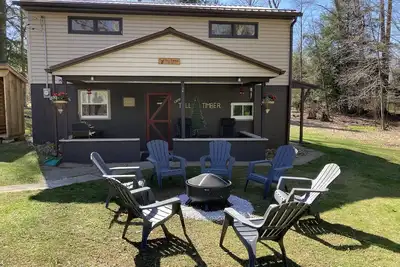 Image de Beautiful 3 bedroom home/cabin recently remodeled!