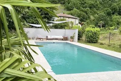 Image de Piscine privée chauffée avec vue sur le Vercors