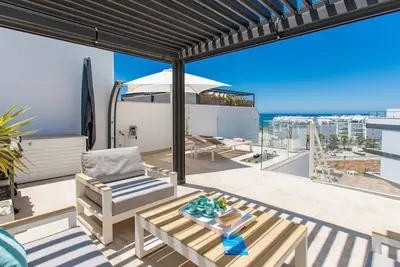 Image de Serenebay Apartment SeaView/Roof Terrace by Interhome