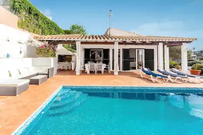 Image de Maison de vacances 'Villa Kingfisher' avec vue sur la mer, Wi-Fi et climatisation