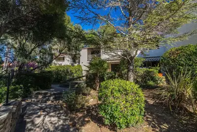 Image de Joli appartement pour 4 personnes avec climatisation, Wifi, Tv, terrasse et animaux admis