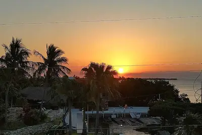 Image de Oceanview Luxury Retreat Fl Keys Marathon-5 Bed 4 Bath-Pool-Dock-Seconds 2 Ocean