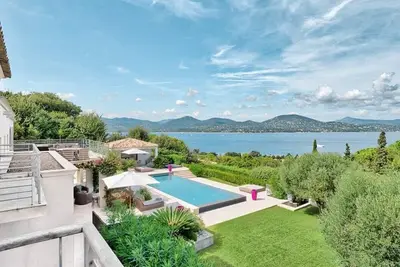 Image de Villa Luce Résumé:<br>La