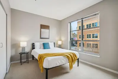 Image de CozySuites 2br Mill District with pool, gym #04