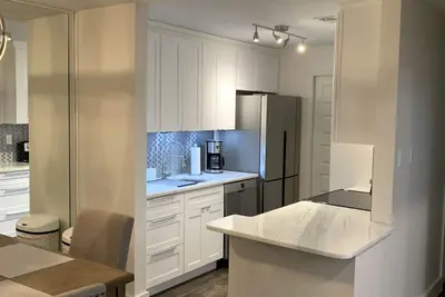 Upscale 2nd floor West Mobile 2 bedroom 2 bath condo!