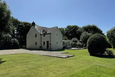 Image de Tremaes, Solva - Quatre Chambres Gîte, Couchages 8