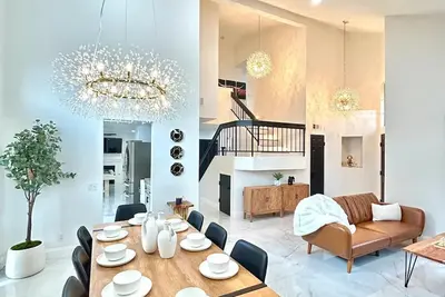 Image de 10 mins away from golf courses. Arena and 5 mins away from Coachella fest