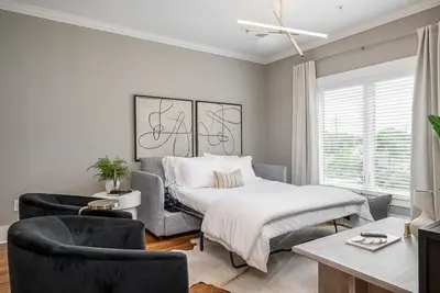 Image de Modern East Nashville Home with Elevator & Rooftop Deck