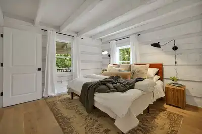 Image de Luxury Modern Cabin* 5 Acres* Pickle Ball*Hot Tub