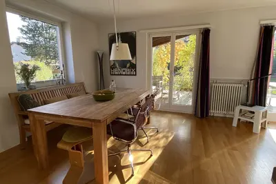 Image de Im Seehaldenquartier von Thalwil Untervermieten wir Unser Möbliertes Haus