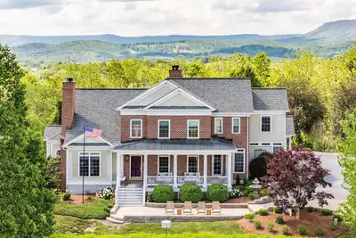 Image de Peony Hill Estate Retreat - The Summer House - Pool & Hot Tub