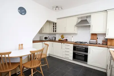 Image de ☀ Sunny, Victorian 2br Townhouse ☀ Oxford - Pass the Keys