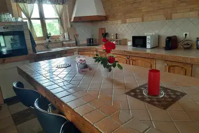 Image de Near to Budapest. Near to the airport. Family-sized apartment. Quiet environment