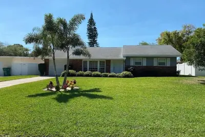 Image de Cozy Gulf-Side Home - Only 3 Minutes from the Beach!