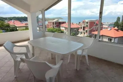 Image de Two-Bedroom Apartment with Terrace and Sea View\n