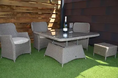 Image de Pabell Pren Glamping -Pod-d'exception-Vue mer-Salle de bain privée séparée