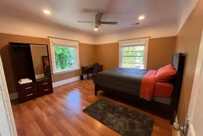 Image de C2: Charming 1-bedroom in a community style house close to Uc Berkeley