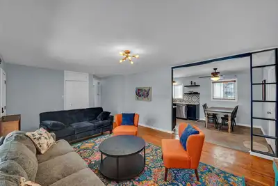 Image de Avalon House