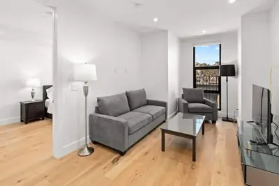 Image de 2br 2ba Condo w Rooftop Deck - San Francisco Life Real Estate