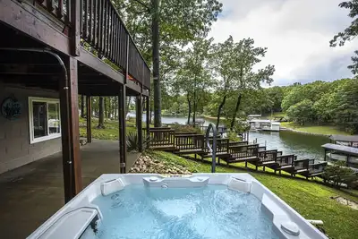 Image de Hot tub, Dock, Fire Pit, Dog Friendly, Golf,