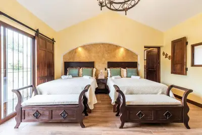 Image de El Retiro Luxury Villa - Costa Rica Casa de Lujo Tipo Colonial - Comodidad 100%