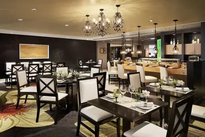 Image de Asian-Inspired Boutique Experience Steps from Sf Attractions | 3 Units