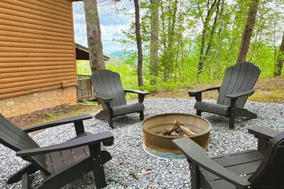 Image de Dolly's # 1 (2-Bedroom Condo) with Mountain view by RedAwning