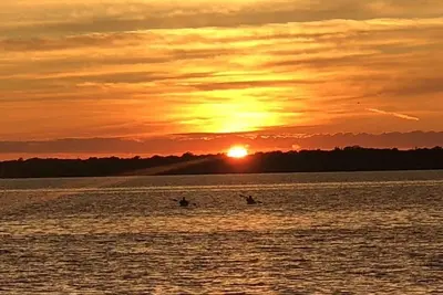 Image de Waterfront Slice of Heaven