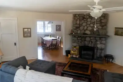 Image de Adorable Cottage on the Edge of the National Forest and Trails and Walk to Town