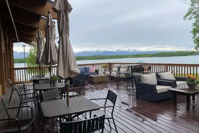 Image de Scenic Lake Views Await at This Cozy Wasilla Retreat!