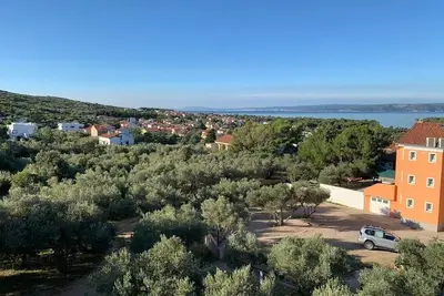 Image de Appartement de deux chambres avec le balcon et la vue sur le mer Punat, Krk (A-22927-a)