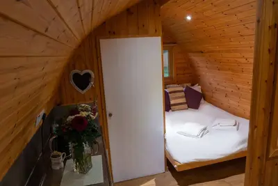 Image de Somerset glamping pod with access to adventure activities.