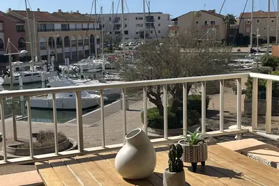 Image de Très agréable et convivial F2 Carnon vue sur port. Animaux de compagnie acceptés