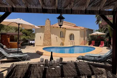 Image de Spacieuse villa 3 chambres à la Costa Blanca, avec piscine sans vis-à-vis et Bbq