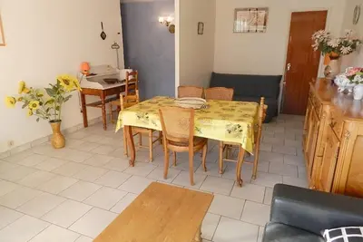Image de Appartement T2 avec Terrasse Sud, Garage, Centre-ville du Lavandou, Proche Plage