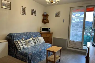 Image de Appartement cosy à 350m de la plage avec balcon et garage - Bormes-les-Mimosas