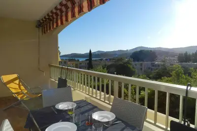 Image de Appartement cosy avec terrasse, proche plage et commerces - Bormes-les-Mimosas