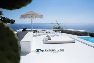 Image de Villa Of Unmatched Beauty Surrounded By The Sea, The Sun And The Sunset