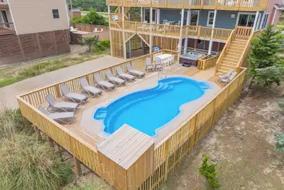 Image de Summer Savings - Semi-Oceanfront Dog Friendly Home with Pool, Hot Tub, Elevator