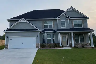 Image de 7 miles from Augusta Masters Golf Course.