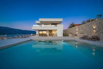 Image de Luxury Sea star Villa heated pool 48 m2, family, quiet area, Paklenica National Park, Zrmanja rafting, bbq