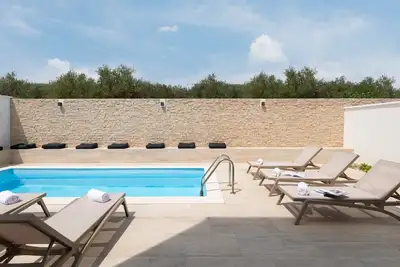 Image de Villa Bellatrix 1 - heated pool and jacuzzi, quite area, family, sea view