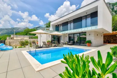 Image de Excellent Villa Oasis with a pool, bbq, quiet area, family, gym