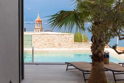 Image de Unique Villa Gallery Sutivan, pool & sauna, sea view, near center, outdoor grill