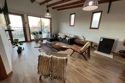 Image de Acogedora Cabaña con Vista al Mar Para Disfrutar del Sur de Chile